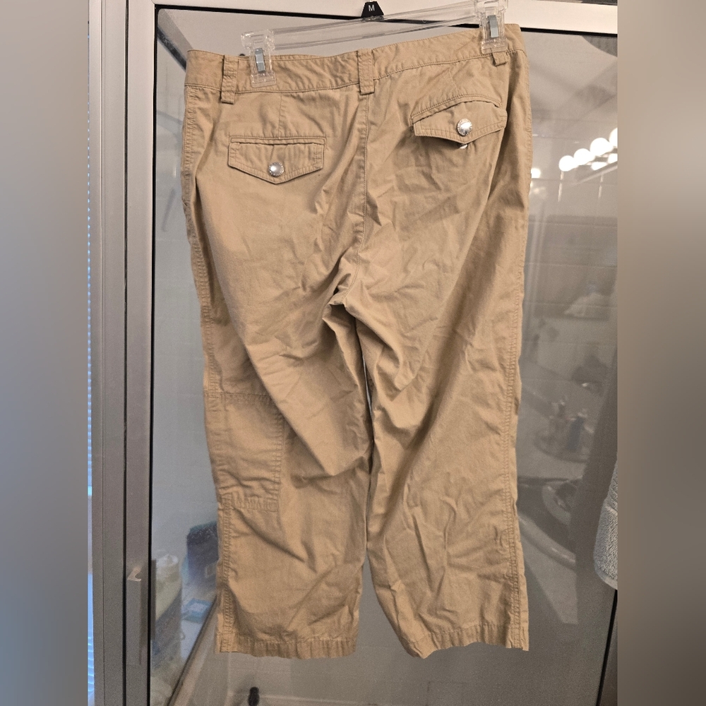 Lauren Ralph Lauren size 2 khaki capris GUC